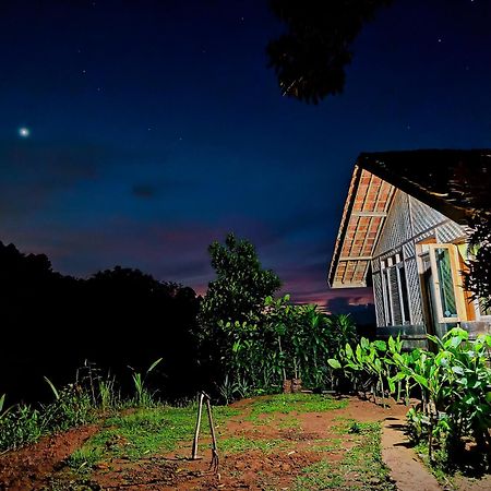 Farmstay Manangel Sindanglaka Exterior photo