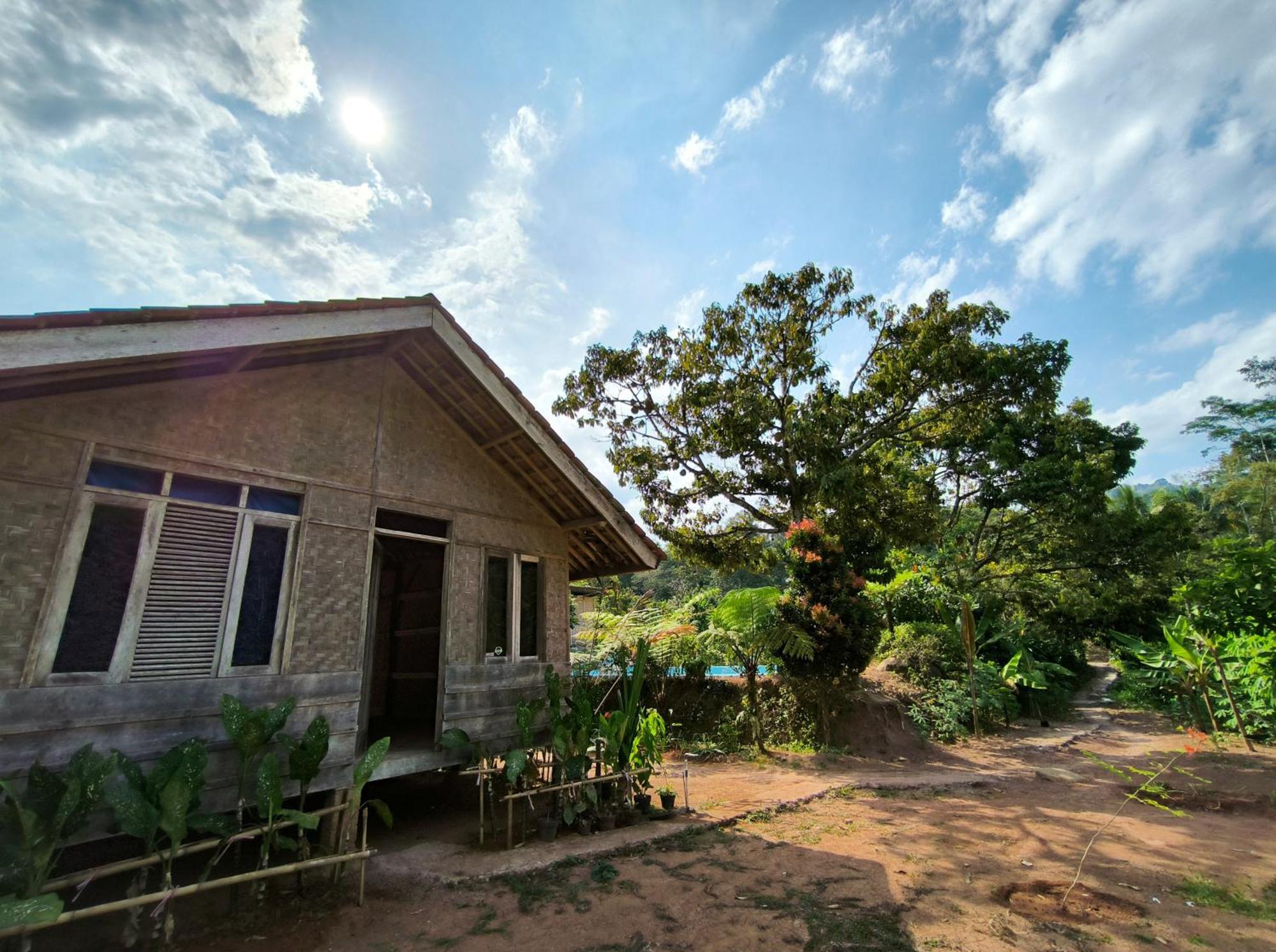 Farmstay Manangel Sindanglaka Exterior photo